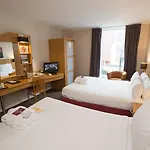 Otel Future 4*
