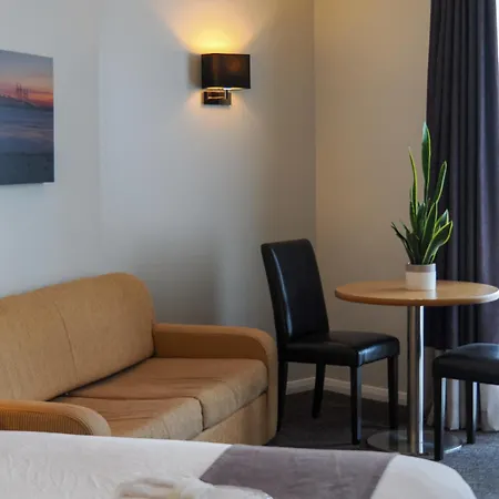 Future Hotel 4*