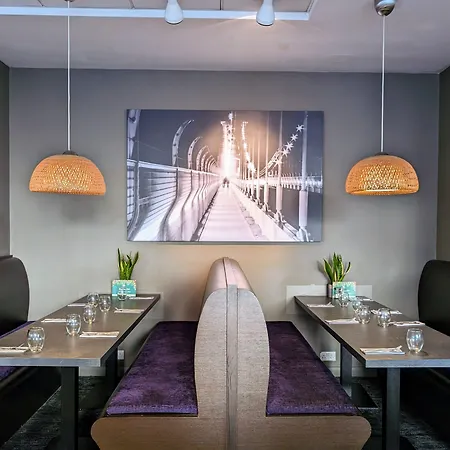 퓨처 인 브리스톨 4* 브리스틀