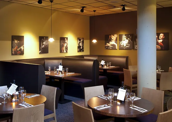 Готель Future 4*